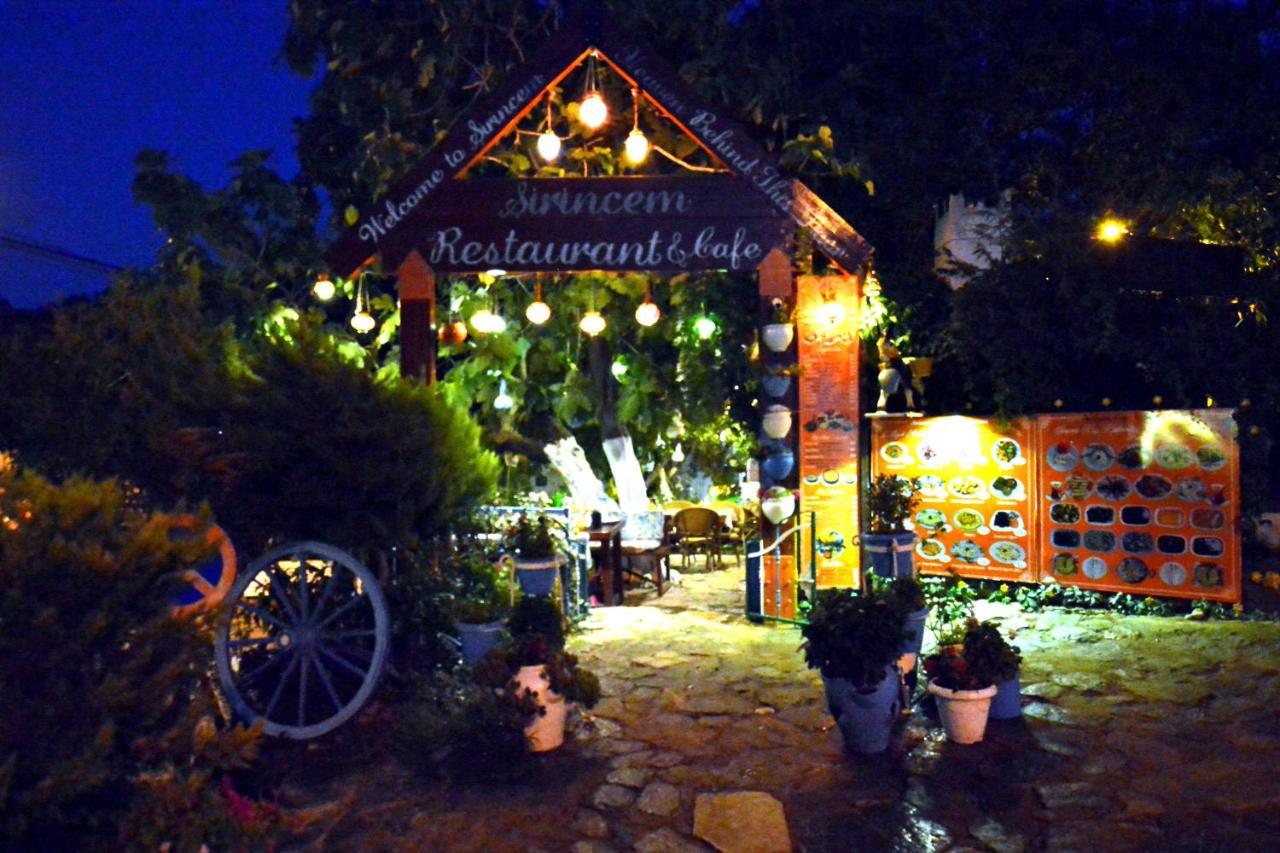 Sirincem Pension Selçuk Bagian luar foto