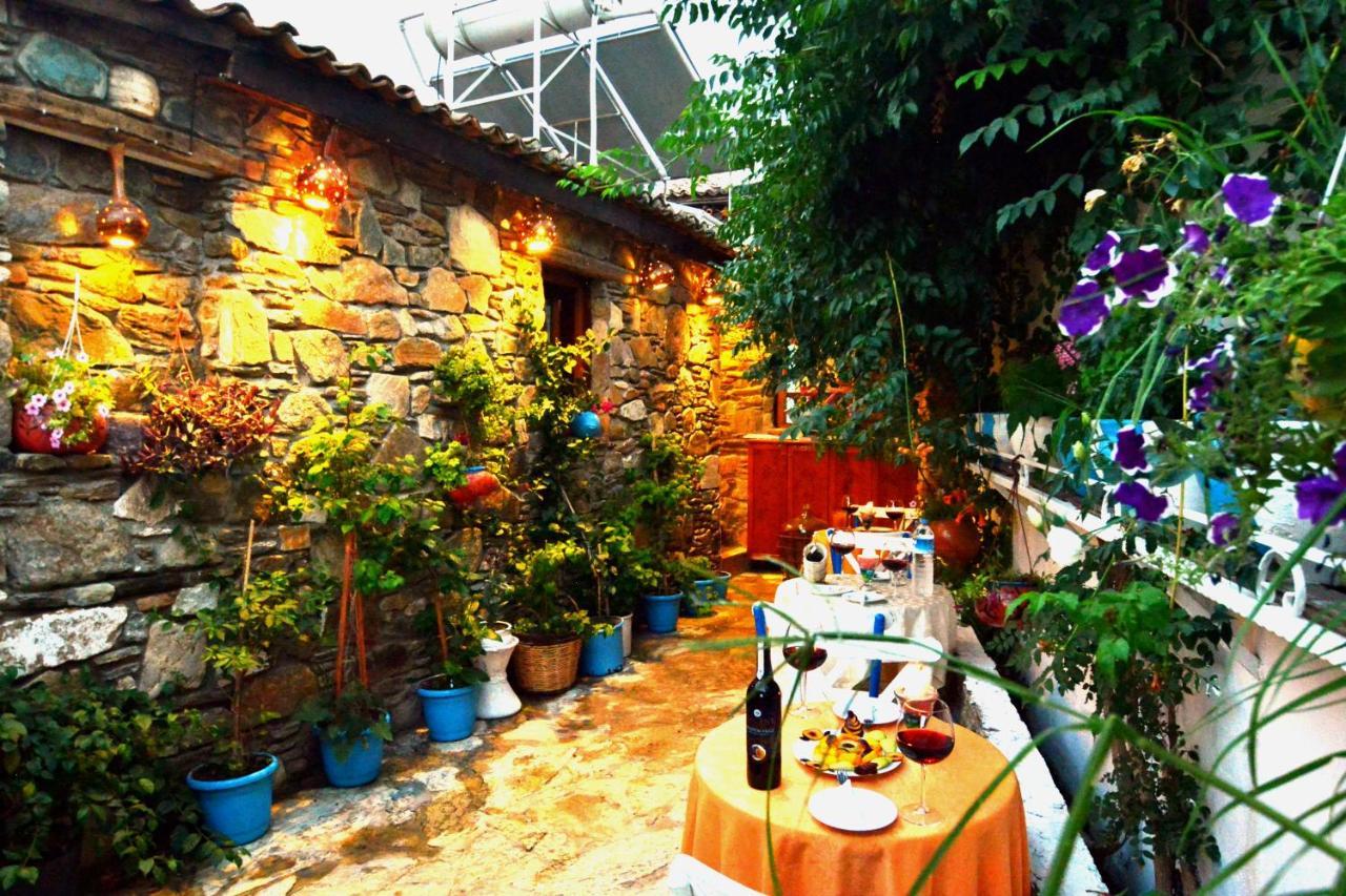 Sirincem Pension Selçuk Bagian luar foto