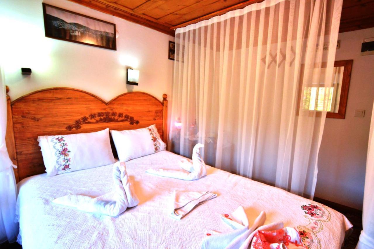 Sirincem Pension Selçuk Bagian luar foto