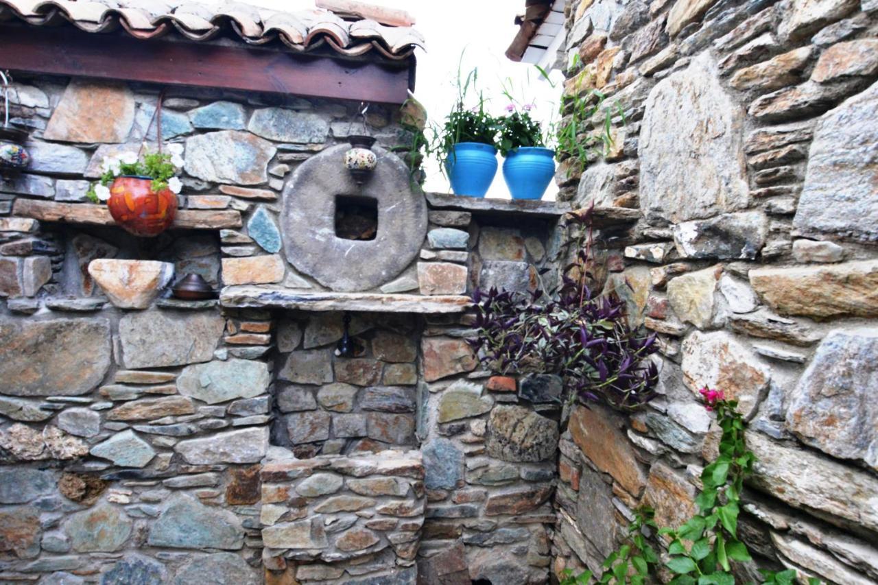 Sirincem Pension Selçuk Bagian luar foto